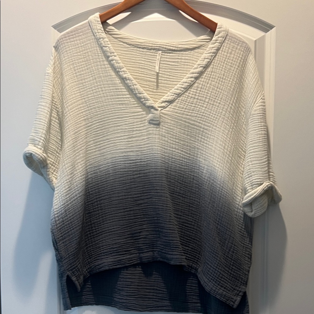 Elegant Ombre V-Neck Blouse